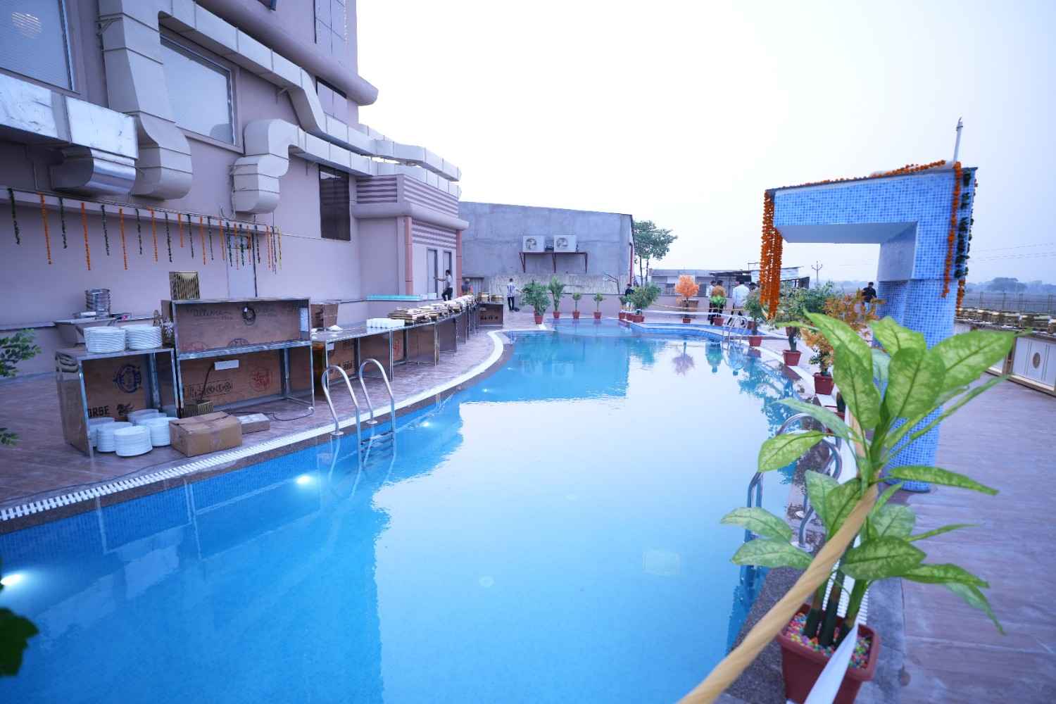 Budget Hotel in Mauranipur Near jhansi road