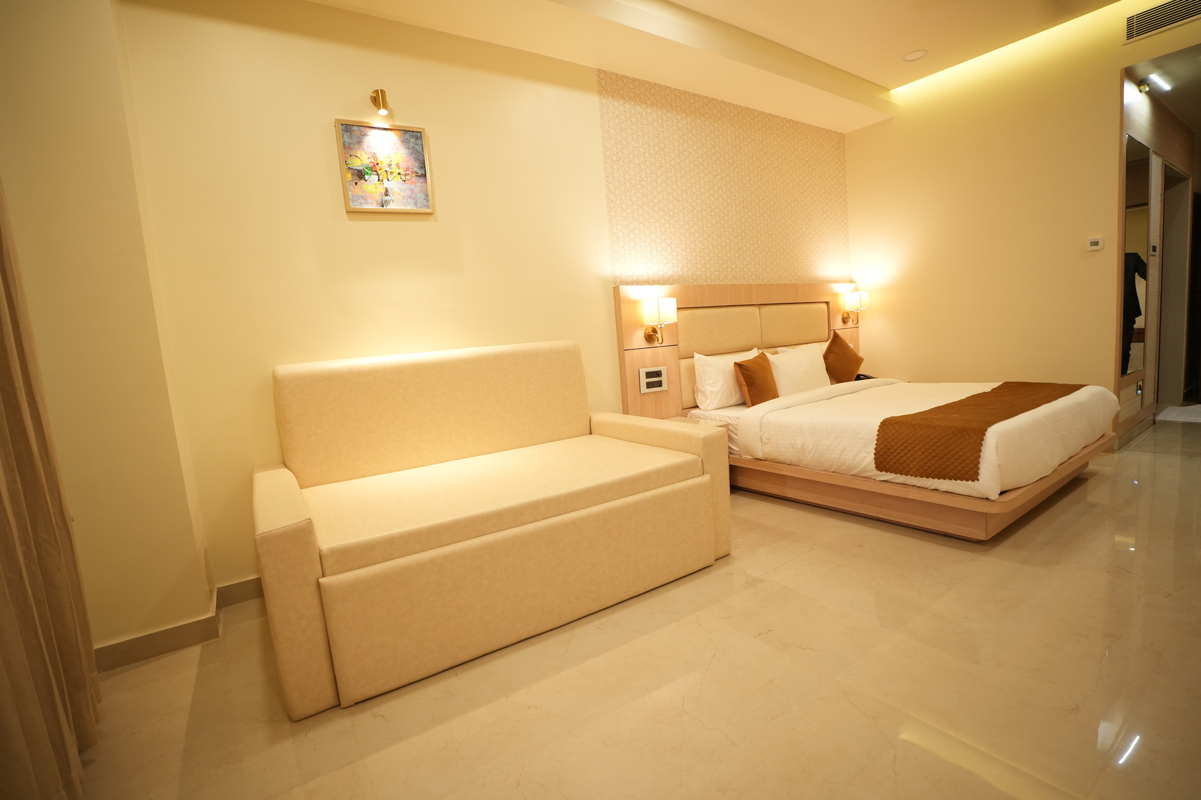 Best Mountain View Room in Panchgani